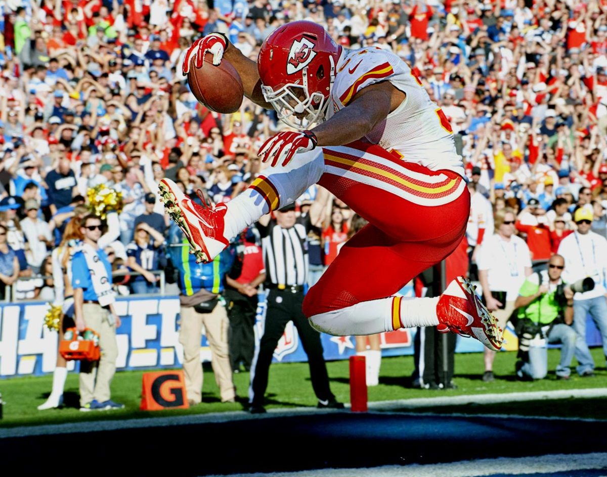 Knile-Davis.jpg